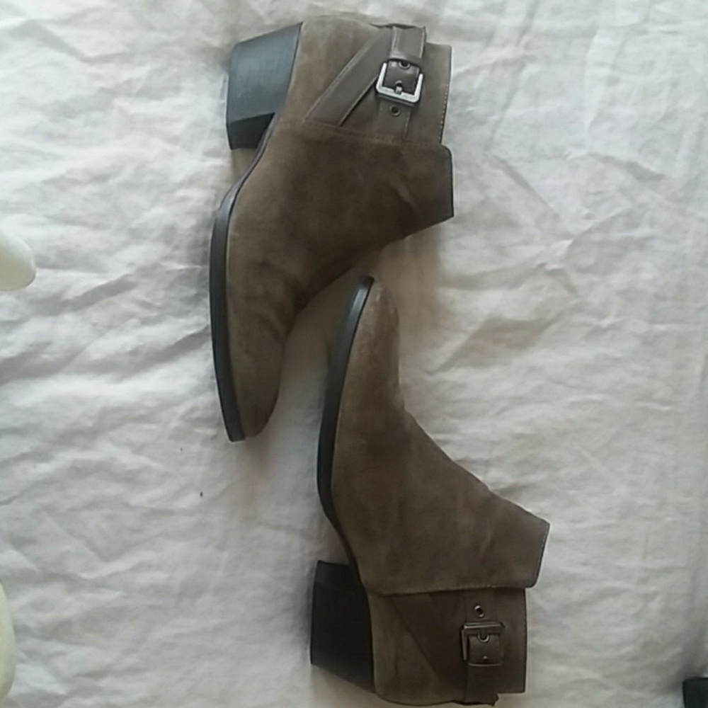 Aquatalia 8.5 Tan Suede Boot